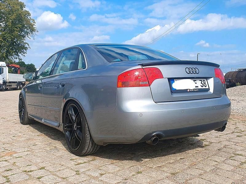 Gebraucht Audi A4 Sport 240 PS (176 kW) 2005 Grau Limousine