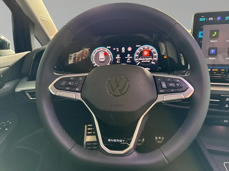 Gebraucht VW Golf VIII 116 PS (85 kW) 2025 Blau Limousine