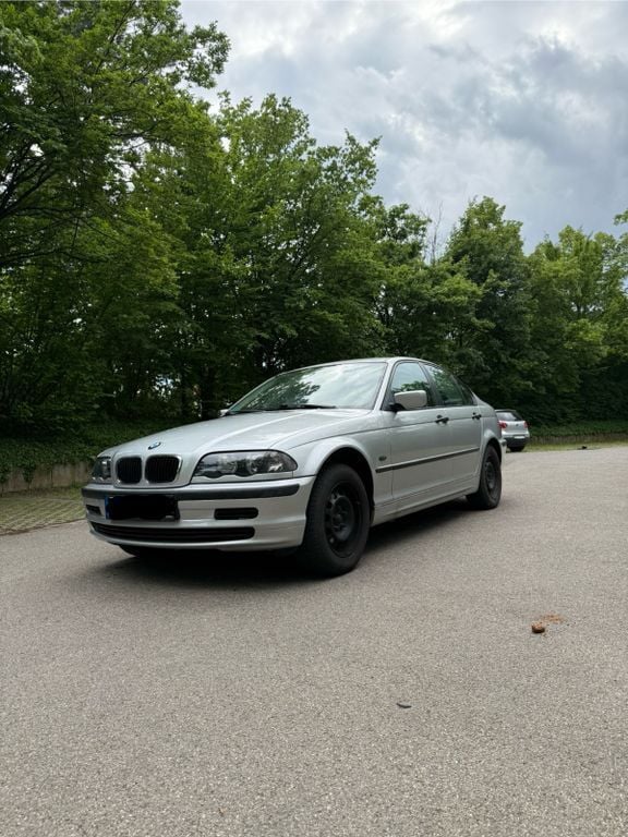 Silber Gebraucht 1999 BMW 316 Limousine | 2.250 € (Guter Preis) - Bild 1/4
