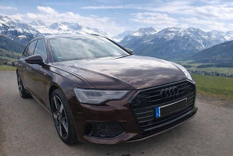 Gebraucht Audi A6 Black Edition 286 PS (210 kW) 2021 Rot Kombi