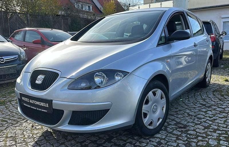Gebraucht Seat Altea Reference 102 PS (75 kW) 2009 Luna grey Van / Kleinbus