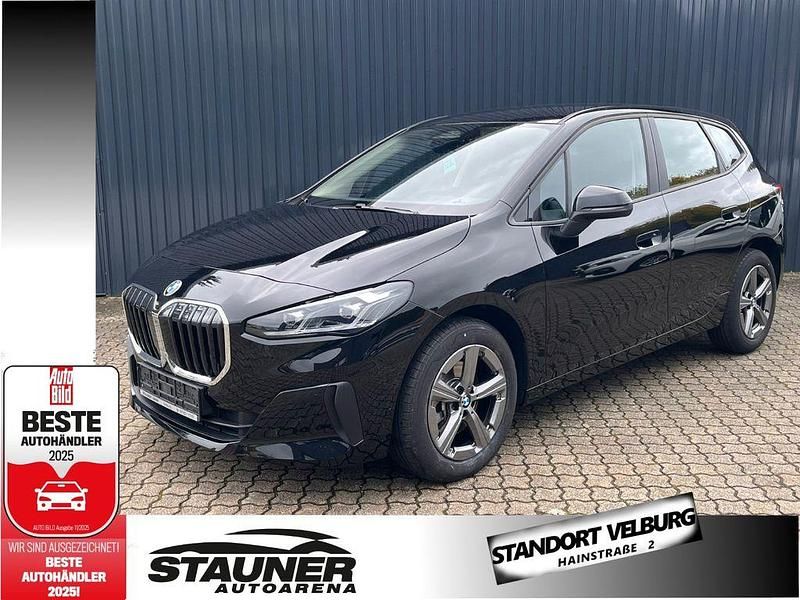 Schwarz Gebraucht 2024 BMW 218 Active Tourer Van / Kleinbus | 24.400 € (Superpreis) - Bild 1/4