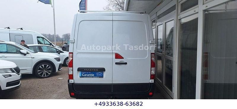 Gebraucht Renault Master 101 PS (74 kW) 2014 Weiß Van / Kleinbus