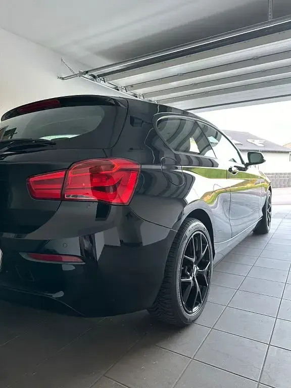 Gebraucht BMW 116 109 PS (80 kW) 2016 Schwarz Kleinwagen