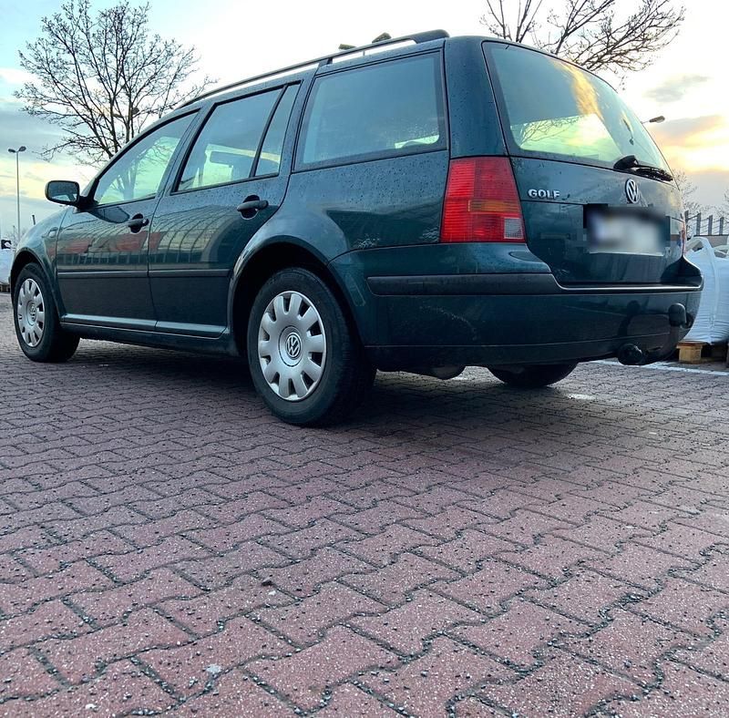 Gebraucht VW Golf IV 105 PS (77 kW) 2005 Grün Kombi