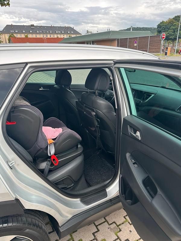 Gebraucht Hyundai Tucson Premium 185 PS (136 kW) 2016 Silber SUV