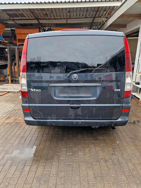 Gebraucht 2007 Mercedes Vito Van / Kleinbus | 7.500 € - Bild 1/4