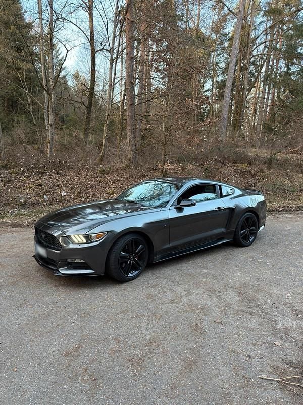 Gebraucht Ford Mustang GT 304 PS (223 kW) 2015 Grau Coupé
