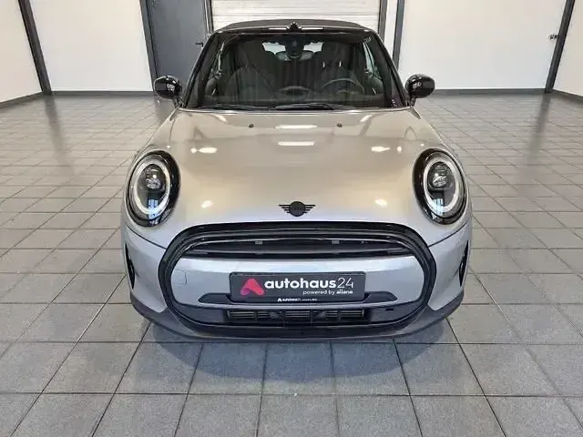 Gebraucht Mini Cooper Cabriolet Essential 136 PS (100 kW) 2023 Silber Cabrio
