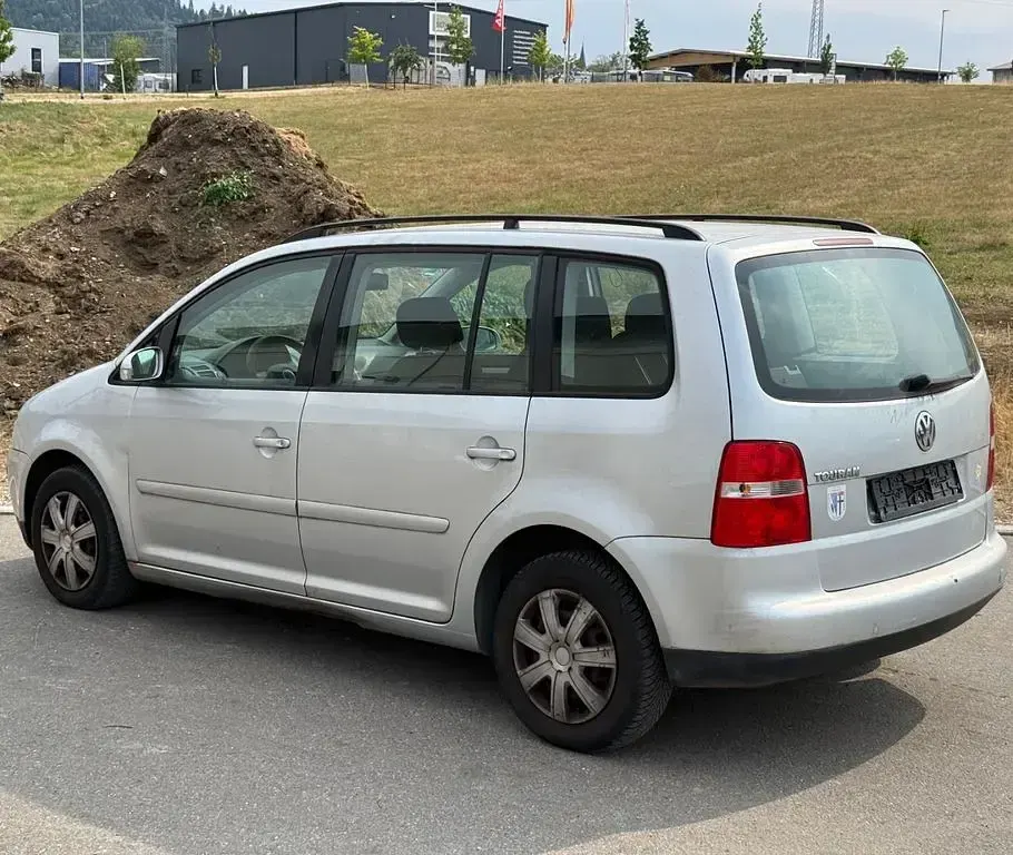 Gebraucht VW Touran 102 PS (75 kW) 2004 Silber Van / Kleinbus