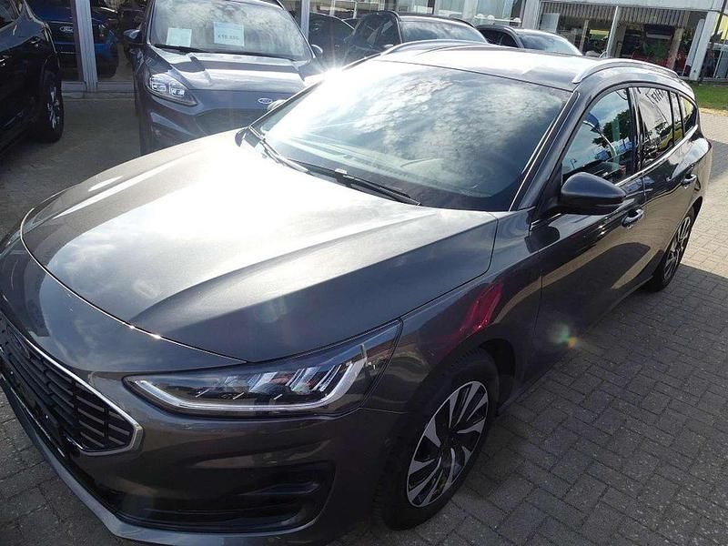 Gebraucht Ford Focus Titanium 125 PS (91 kW) 2024 Magnetic grau met. (metallic) Kombi