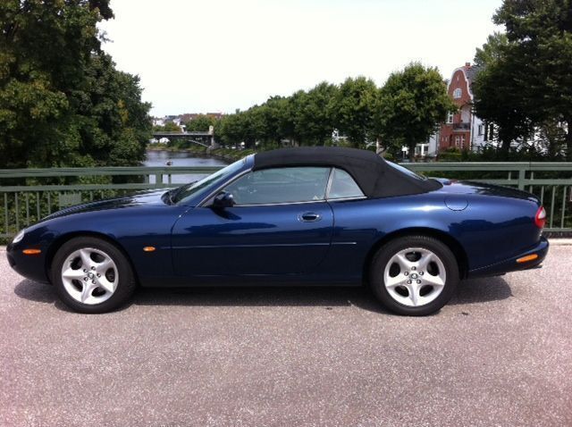 Gebraucht Jaguar XK8 284 PS (208 kW) 2000 Blau metallic Cabrio