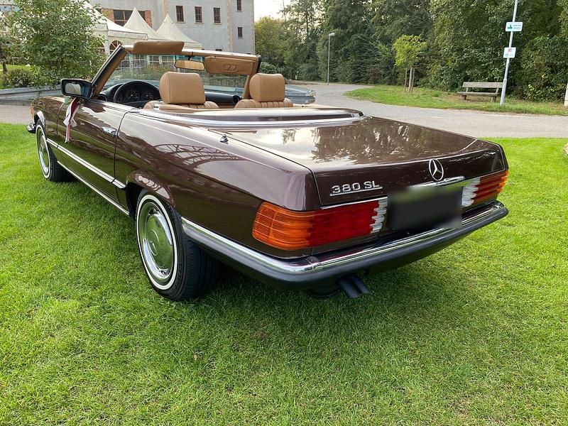 Gebraucht Mercedes SL380 150 PS (110 kW) 1982 Braun Cabrio