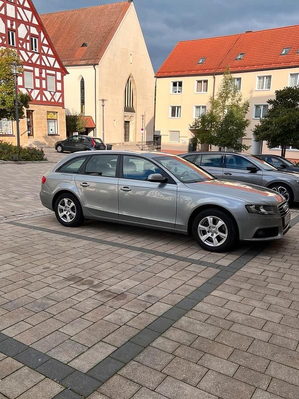 Gebraucht Audi A4 143 PS (105 kW) 2011 Silber Kombi