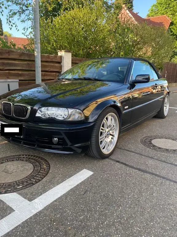 Gebraucht BMW 330 Cabriolet Basis 231 PS (169 kW) 2001 Schwarz Cabrio