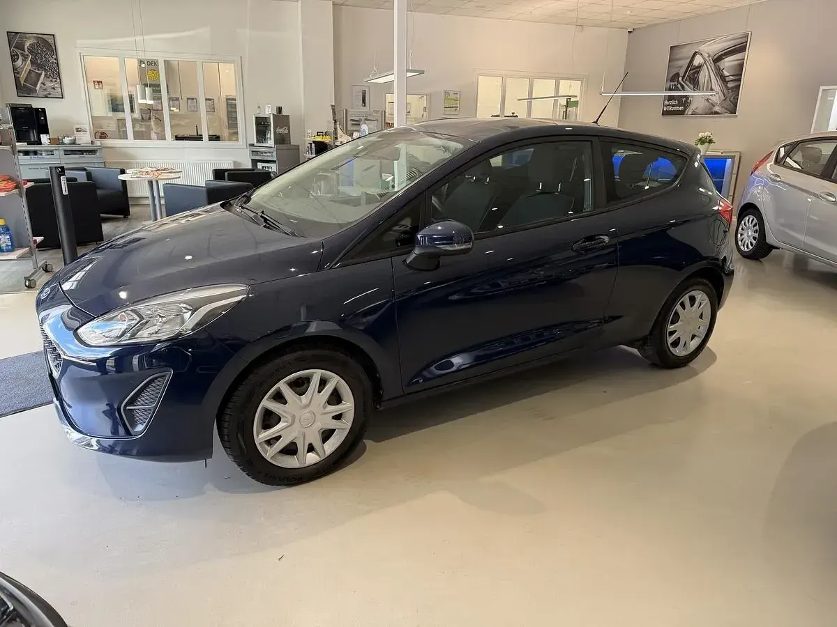 Gebraucht Ford Fiesta Trend 86 PS (63 kW) 2018 Blau Kleinwagen