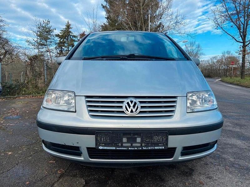 Gebraucht VW Sharan 116 PS (85 kW) 2000 Satinsilber metallic Van / Kleinbus