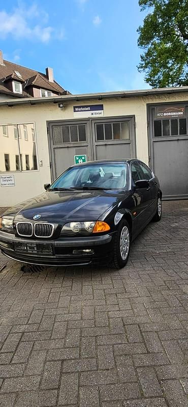 Schwarz Gebraucht 1998 BMW 320 Limousine | 2.650 € (Guter Preis) - Bild 1/3