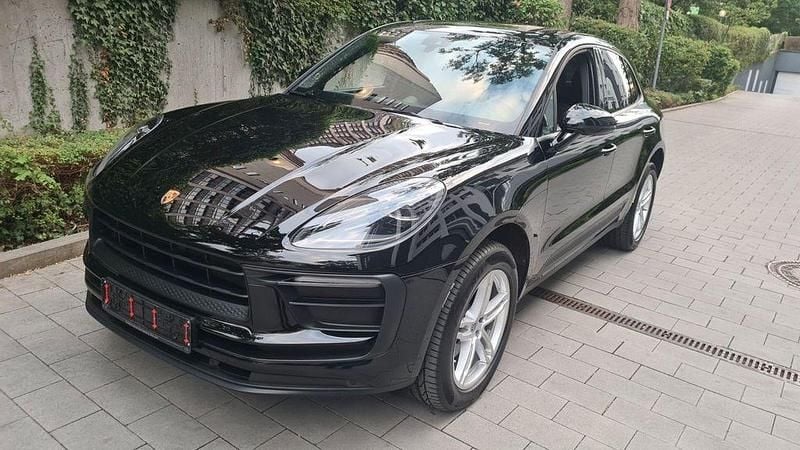 Schwarz Gebraucht 2022 Porsche Macan SUV | 60.277 € (Superpreis) - Bild 1/4