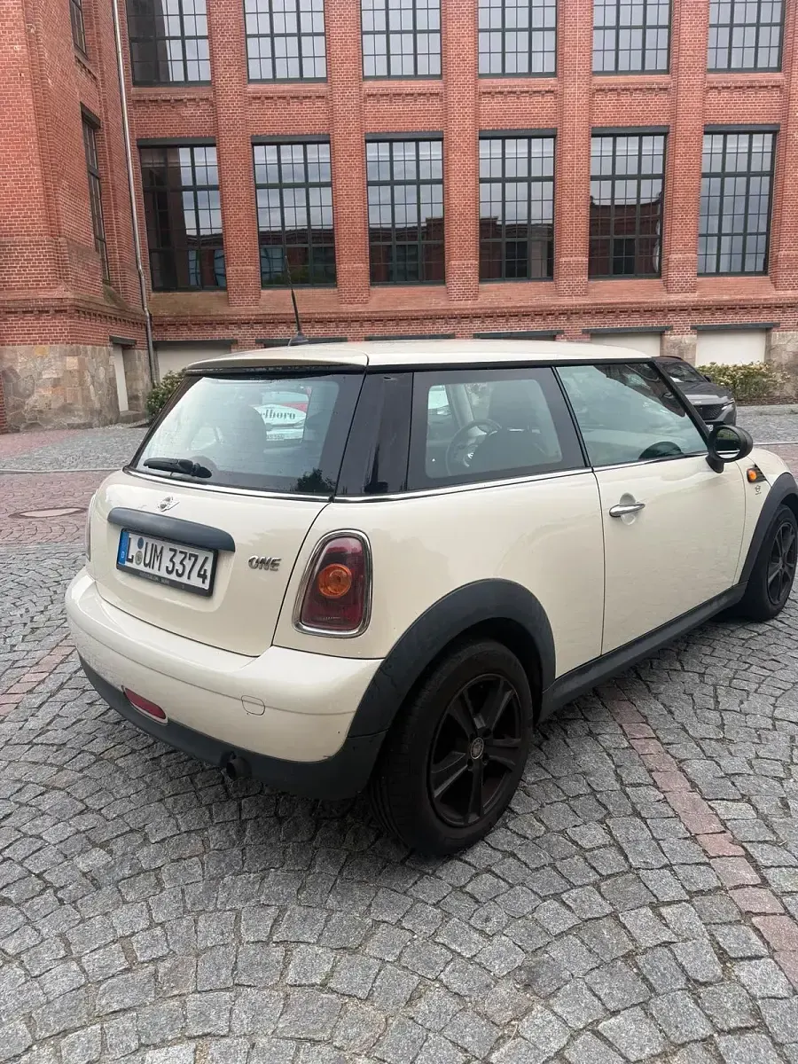 Gebraucht Mini ONE 75 PS (55 kW) 2009 Weiß Kleinwagen