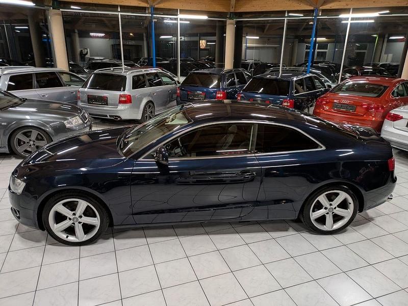 Gebraucht Audi A5 Sport 265 PS (194 kW) 2009 Blau Coupé