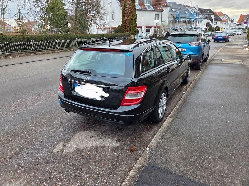 Gebraucht Mercedes C180 156 PS (114 kW) 2010 Schwarz Limousine
