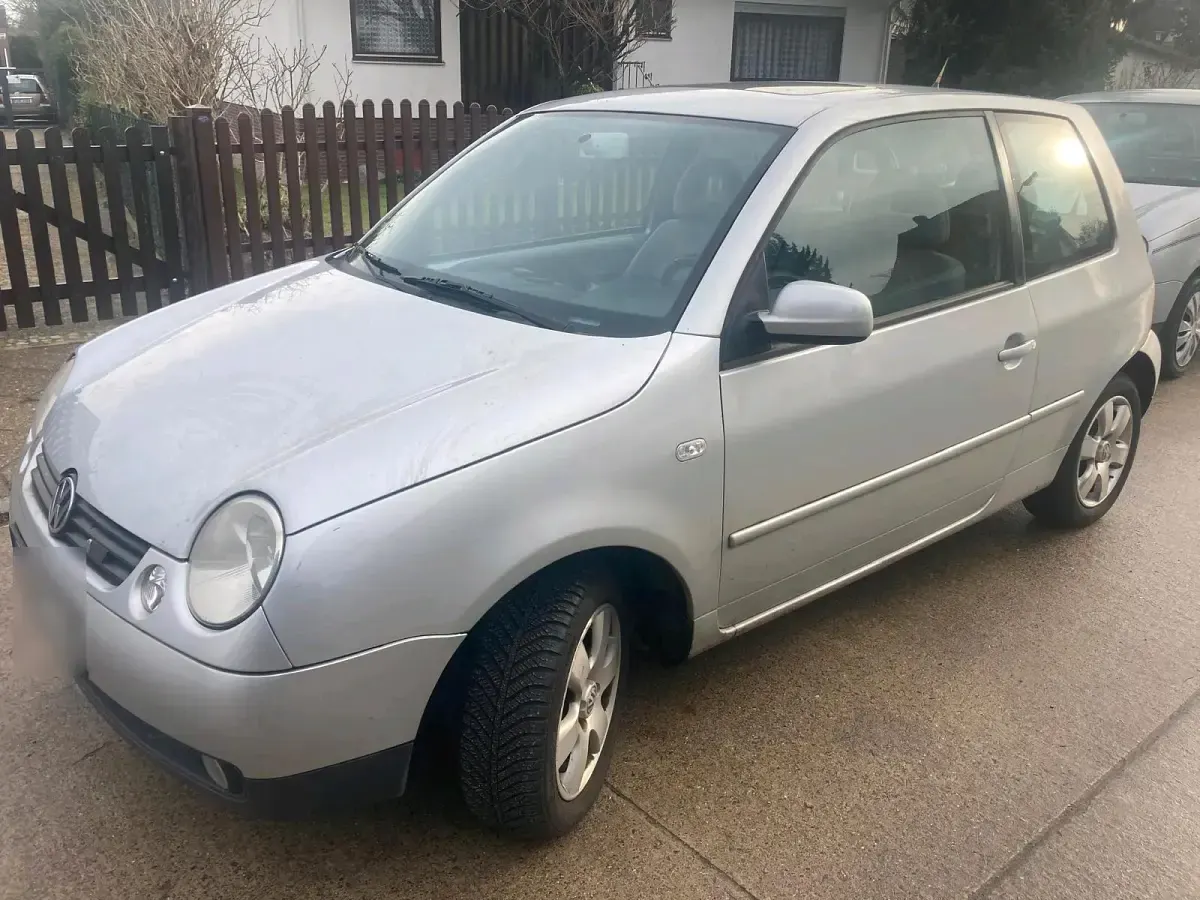 Używany VW Lupo 75 KM (55 kW) 2004 Srebrny Hatchback