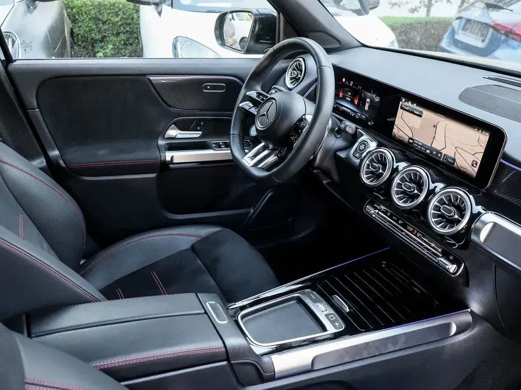 Gebraucht Mercedes GLB35 AMG 306 PS (225 kW) 2025 Schwarz metalliclack kosmossch SUV