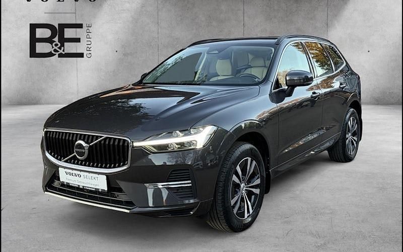 Gebraucht Volvo XC60 Momentum 197 PS (144 kW) 2022 Grau SUV