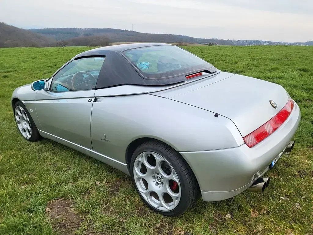 Occasion Alfa Romeo Spider 166 ch (122 kW) 2003 Argent Cabriolet