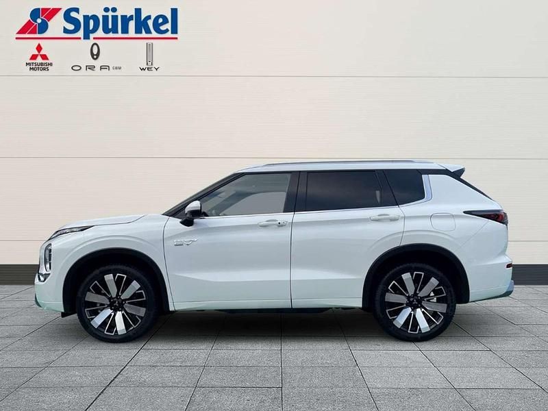 Gebraucht Mitsubishi Outlander P-HEV Top 306 PS (225 kW) 2025 Weiss SUV
