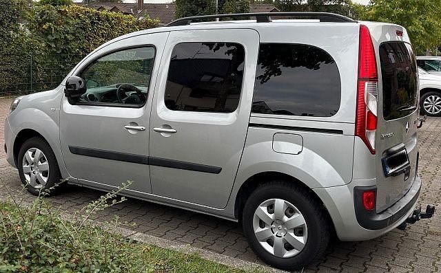 Silber Gebraucht 2018 Renault Kangoo Experience Van / Kleinbus | 11.250 € (Fairer Preis) - Bild 1/4