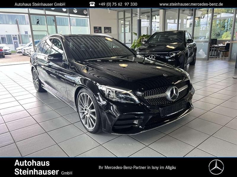Lack obsidianschwarz Gebraucht 2019 Mercedes C400 AMG line Kombi | 31.900 € (Fairer Preis) - Bild 1/4