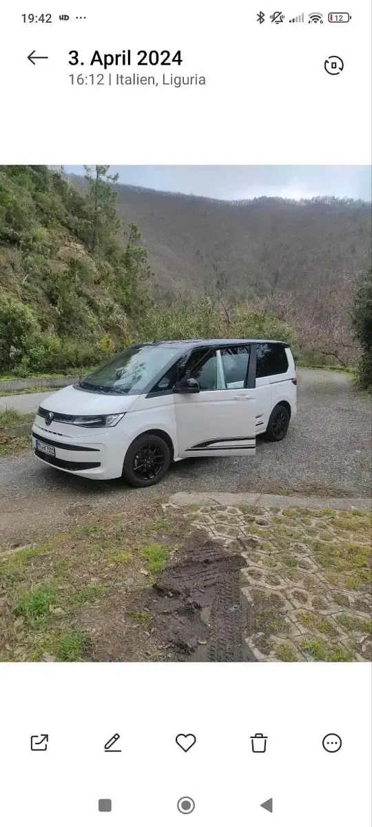Gebraucht VW Multivan Edition 136 PS (100 kW) 2023 Weiß Van / Kleinbus