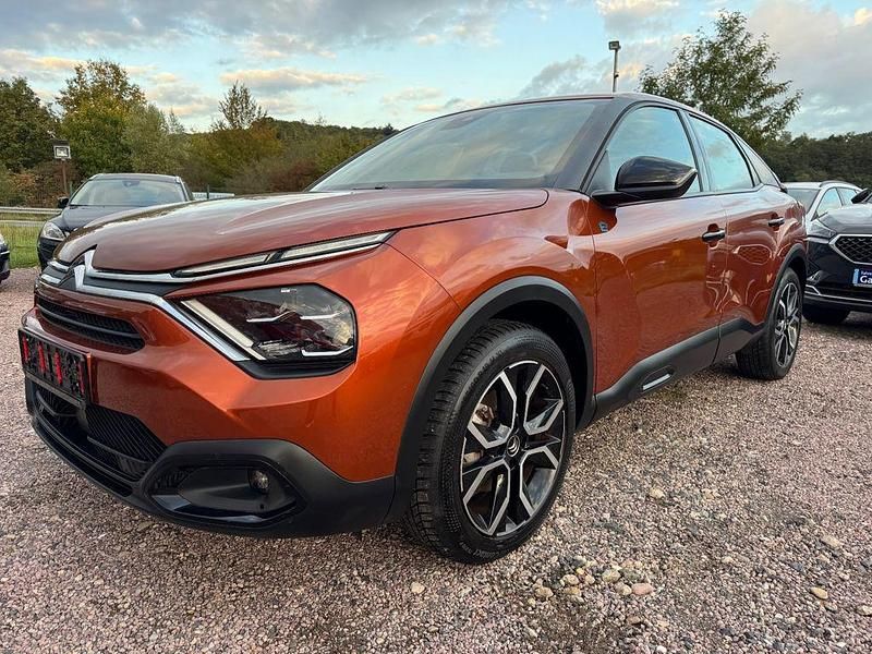 Orange Gebraucht 2022 Citroën e-C4 Feel Limousine | 13.450 € (Guter Preis) - Bild 1/4