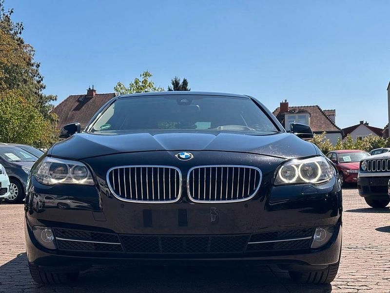 Gebraucht BMW 530 Performance 258 PS (189 kW) 2013 Schwarz Kombi