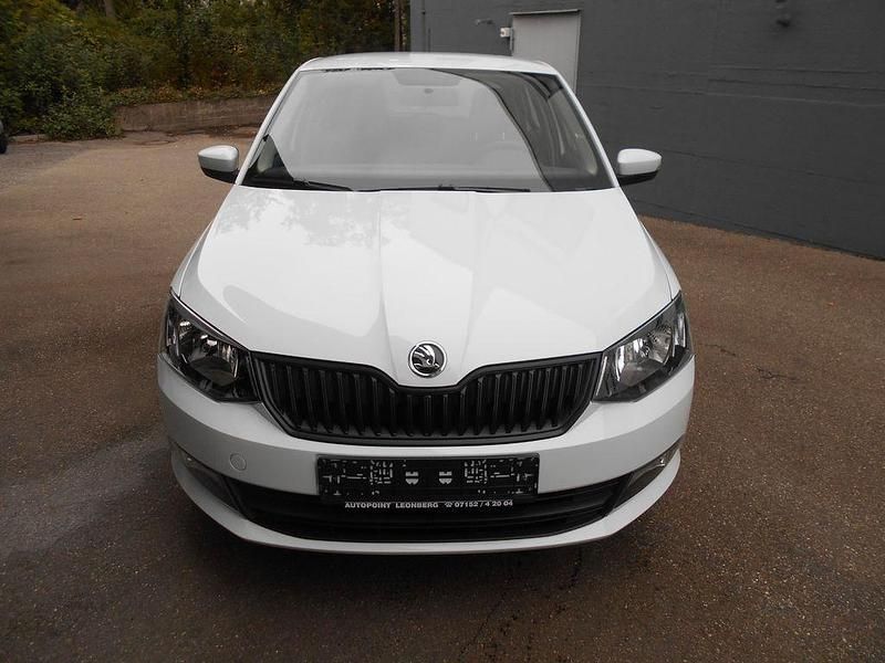 Bila laser/laser white Gebraucht 2017 Skoda Fabia Cool Edition Kleinwagen | 11.490 € (Fairer Preis) - Bild 1/4