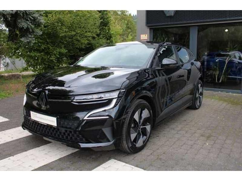 Gebraucht Renault Mégane IV Evolution 160 kW (218 PS) 2023 Black pearl schwarz (metallic) Limousine