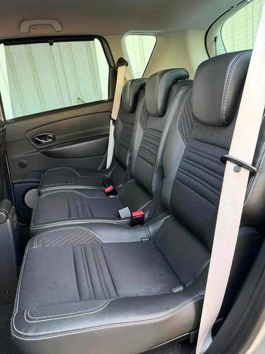 Gebraucht Renault Mégane GrandTour 110 PS (80 kW) 2015 Silber Kombi