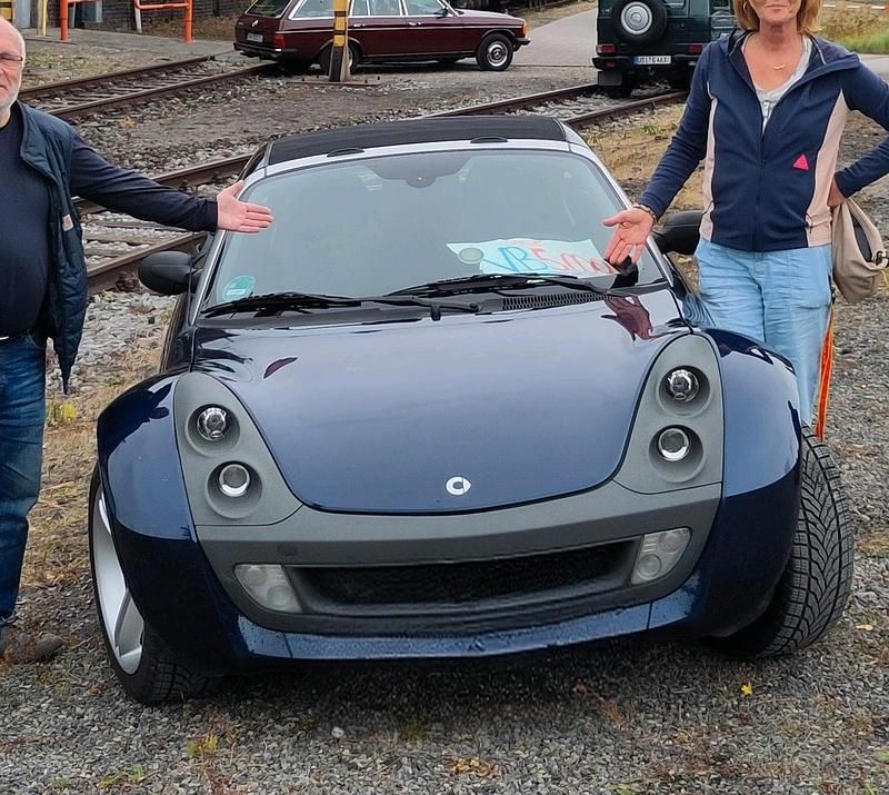 Blau Gebraucht 2005 Smart Roadster Cabrio | 5.000 € - Bild 1/4
