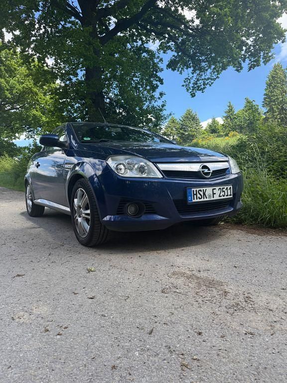 Blau Gebraucht 2004 Opel Tigra Cosmo Cabrio | 2.400 € (Fairer Preis) - Bild 1/4