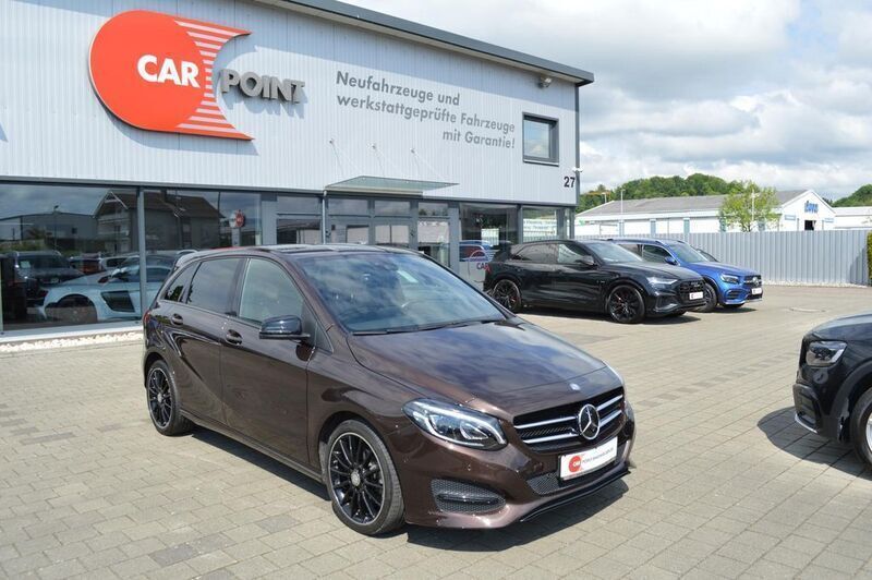 Orientbraun metalliclack Gebraucht 2016 Mercedes B200 Urban Van / Kleinbus | 17.550 € (Fairer Preis) - Bild 1/4