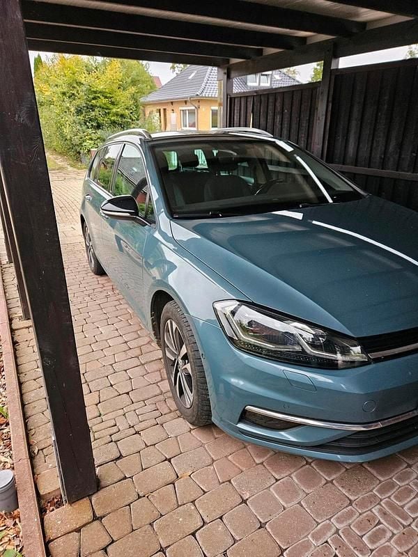 Andere farben Gebraucht 2019 VW Golf VII Kombi | 13.950 € (Superpreis) - Bild 1/4