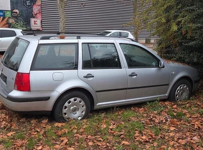 Silber Gebraucht 2006 VW Golf IV Kombi | 1.500 € (Superpreis) - Bild 1/4