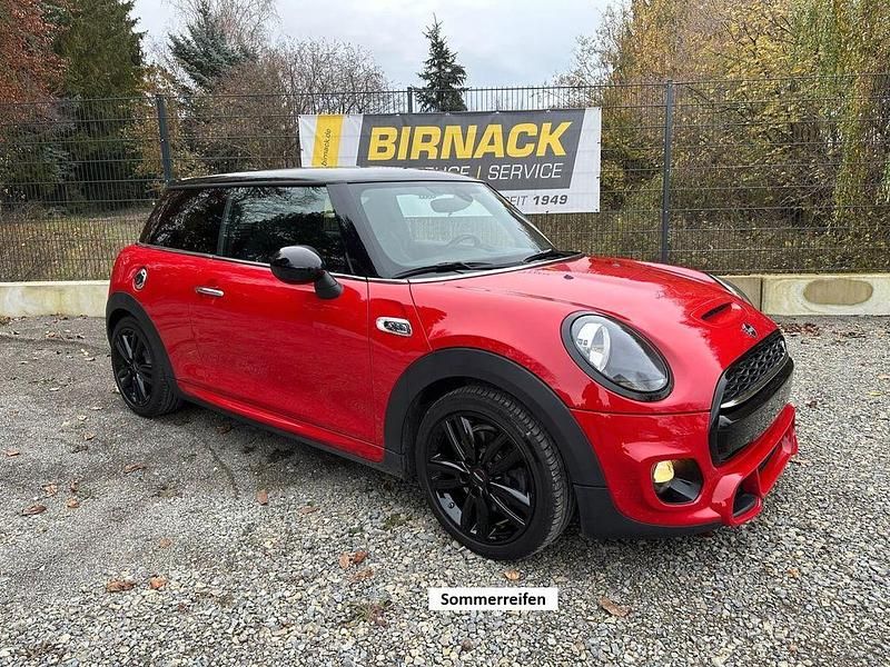 Rot Gebraucht 2019 Mini Cooper S Kleinwagen | 17.800 € (Fairer Preis) - Bild 1/2