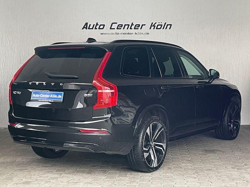 Gebraucht Volvo XC90 Ultimate 235 PS (172 kW) 2022 Onyx black / metallic SUV