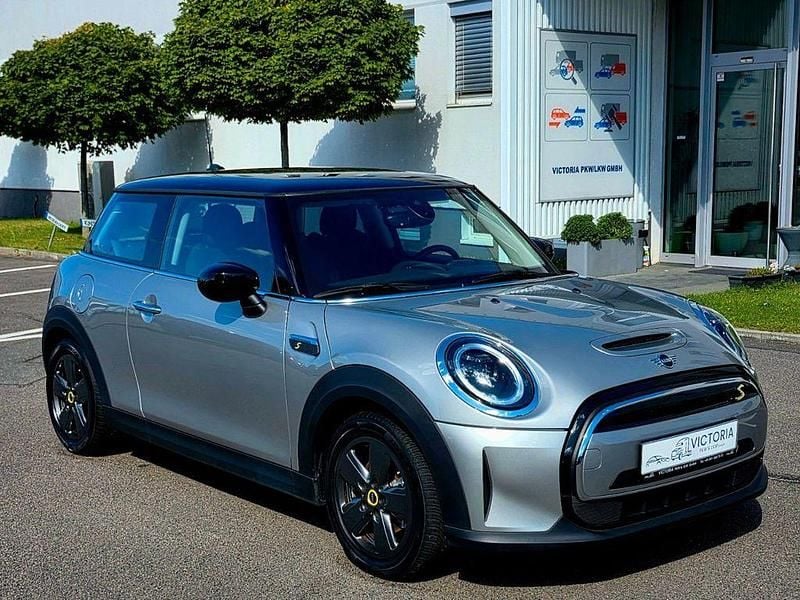 Silber Gebraucht 2023 Mini Cooper SE Essential Kleinwagen | 17.700 € (Superpreis) - Bild 1/4