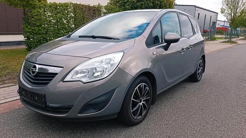 Second-hand Opel Meriva 101 CP (74 kW) 2010 Gri Monovolum