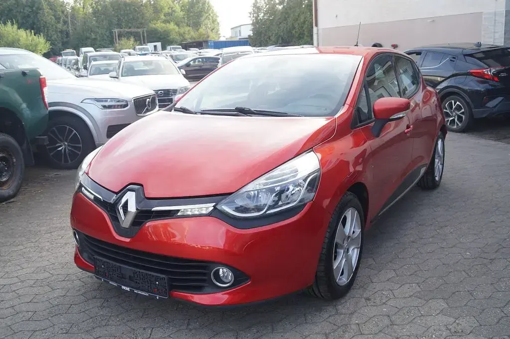 Gebraucht Renault Clio IV Luxe 90 PS (66 kW) 2013 Rot Limousine