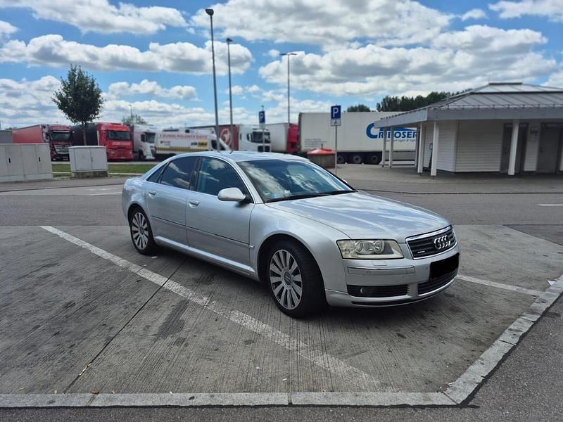 Silber Gebraucht 2003 Audi A8 Limousine | 4.200 € (Superpreis) - Bild 1/4